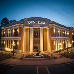 TowneBank banking office in North Ridge area of Raleigh, NC.