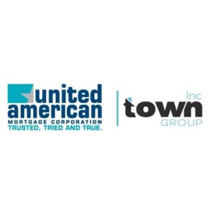 Logotyp från The Town Group | Powered by United American Mortgage Corporation NMLS #1942