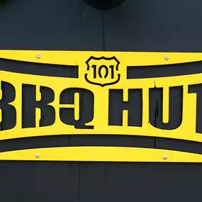 Bild von 101 BBQ Hut (now @ Tavern 101 Grill & Tap House)