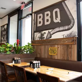 Bild von 101 BBQ Hut (now @ Tavern 101 Grill & Tap House)