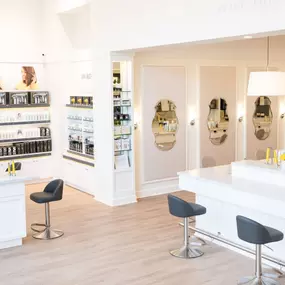 Bild von Drybar - The Domain in Austin