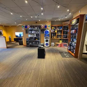 Thankful,  thankful Friday... what are you thankful for today?
Hear No Evil...
I waited 3 years to finally get some tower speakers. Andrew and Damon were great to work with and I so thankful we have a local shop like this in Salem. 
Waht are you thankful for today?