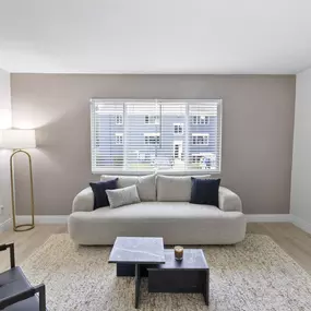 Bild von NEW 2-Bedrooms Starting at $1,295!