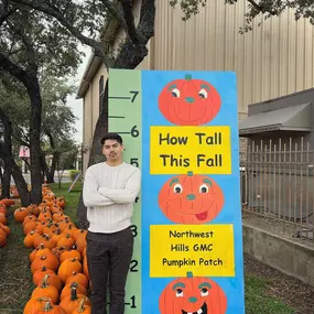 Team Photo shoot at the NW Hills GMC Pumpkin Patch Today ???? #mikeisyouragent