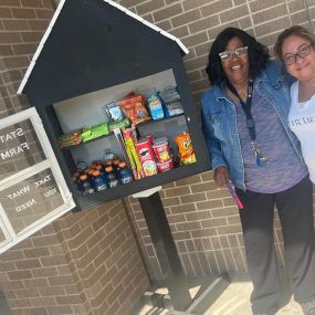 We have some AMAZING customers.. we walked out on this gorgeous soul filling our blessing box ♥️. We are constantly amazed by the kindness and generosity of others! Thank you for making our community a better place ????????! We love you… take what you need, leave what you can #statefarm #blessingbox #family #helpingothers #insurance