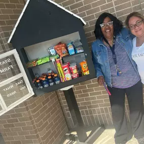 We have some AMAZING customers.. we walked out on this gorgeous soul filling our blessing box ♥️. We are constantly amazed by the kindness and generosity of others! Thank you for making our community a better place ????????! We love you… take what you need, leave what you can #statefarm #blessingbox #family #helpingothers #insurance