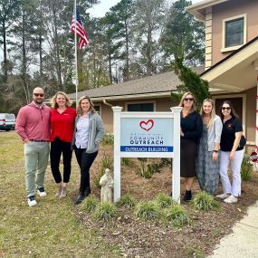 We had great success with our food drive to benefit Our Lady of Mercy Community Outreach! It is always a privilege to come together with fellow State Farm agents to be great neighbors for our community!