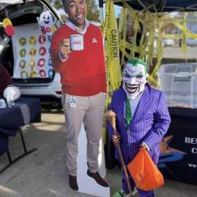 Jake had such a good time at the fall fest this year! He met many fun new friends and got to say hi to some old ones.