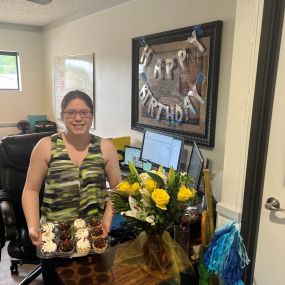 We love Celebrating in the office so we want to send a big birthday shout out to our team member Ami! Help us wish her happy birthday!!