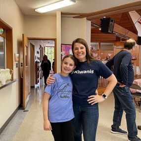 When you and your daughter get to volunteer together (via two different organizations), you definitely capture the moment!! Fun day serving the seniors of Ferndale a Valentine meal with the @kiwanisferndale group! ❤️