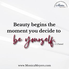 Happy Monday! Beauty begins the moment you decide to be yourself. Embrace your uniqueness and shine bright!