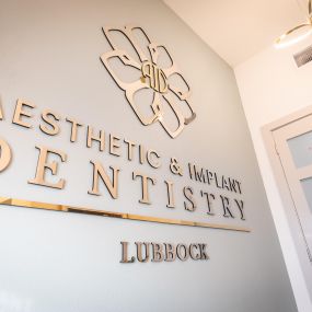 Bild von Aesthetic & Implant Dentistry Of Lubbock