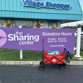 Last Friday was National Food Bank Day, and we had the incredible opportunity to tour @sharingdignity
The Sharing Center been loving our neighbors since 1986. They address immediate needs, as well as provide extended support through programs that lead those experiencing poverty toward a better future and long-term stability.
They provide Hunger Relief by Nourishing families and individuals with dignity. Through The Pantry, they offer one of the largest free food assistance resources in Seminole 