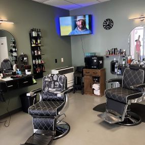 Jake was out visiting Crew B Cuts and owner, Chrissy Schroeder. They are located at 447 E Sandusky St in Findlay. She specializes in barbering on all levels. Her beautiful shop is warm and very innovative! Come out on April 18th and celebrate her open house featuring Scotty’s Subs food truck!