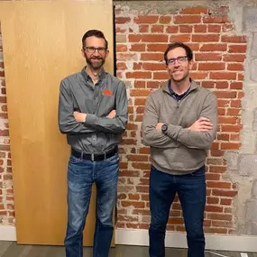 I’m proud to announce Teague Bechtel has completed my Agent Aspirant program and now has his own State Farm Agency in Portland. Take a look at his first day and last day in office!