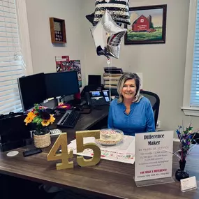 Today our agency celebrated a HUGE accomplishment… Jenny’s 45th Anniversary with State Farm ???? We are so thankful for Jenny and her dedication to protecting our clients!! We love and appreciate you, Jenny!