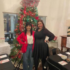 Team Holiday Bunco Party was so much fun! We got TShirts for our Secret Santa’s and somehow all picked black ???? The AMAZING Nicole Sizemore catered and Cocktail Concierge served our drinks. It was one of our best Christmas parties. #elizabethismyagent #holiday #team
