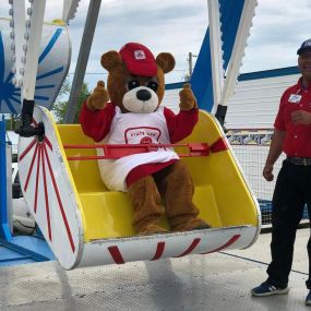 Don’t forget to get out to Henry County Fair, TN this weekend. The weather is going to be great. Can anyone guess who’s in the suit?