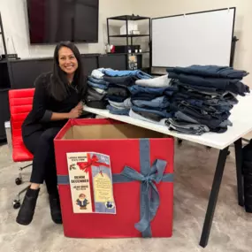 Our Denim December Jean Drive was a success! We collected over 40 pairs of jeans to donate to @projecthospitality!