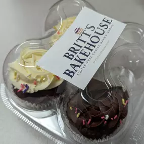 We received Britt's Bakehouse: A Gluten-Free Bakery today!!! Thank you Kirkwood Glass Company for the special treat. Both of these businesses are dynamite.