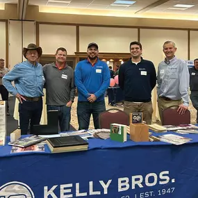 Bild von Kelly Bros. Lumber + Design Co. - Covington