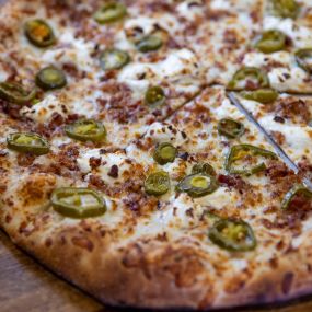 Brickyard Hollow Jalapeno Popper Pizza