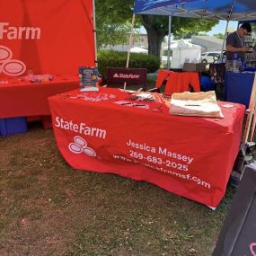 We are here all day today and tomorrow at the Hartford Strawberry Festival! We have our famous bucket toss game, but this time with strawberries ???? make sure to swing by for a free prize, say hi, and grab some swag! 
Don’t forget to eat some strawberry shortcake while you are here as well ????❤️????