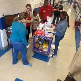 Fueling minds and hearts: Our team spread joy and appreciation by providing breakfast and snacks to 150 dedicated educators at Pleasant Hill Elementary. Thank you for shaping the future with passion and commitment!