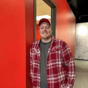 When its National Red Day, you know we HAVE to celebrate! Repping both State Farm and the OU Sooners today. #NationalRedDay
✔ Red flannel.
✔ Red walls.
✔ Red hat.
✔️ Red hair.