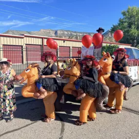 Big Hats & Derby Days Grand Valley Parade!