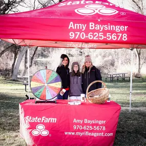 We had so much fun on this cold spring day at the Journey Home Animal Shelter 5k run! 
We sponsored professional photographs by Nazla Anna Photography.