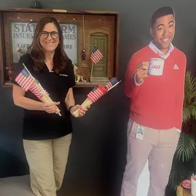 Flag Day is Friday, June 14th!
We're passing out flags all week to the first 100 that stop by.
Be sure to pick yours up before they run out.
#chapmanstatefarm #flagday2024