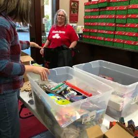 Had a great time #givingback! We partnered with some people in the Chehalis/Centralia community who donated stuff - these boxes will go to kids around the world who don’t have school supplies or hygiene items. Thank you everyone!!