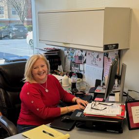 Team Member Cindy at Dave Lerer - State Farm Insurance Agent Office