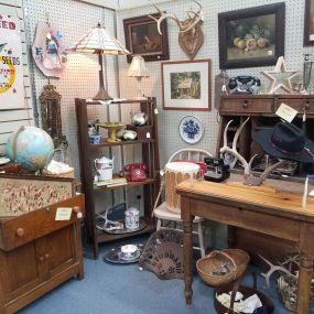 Bild von Grand Oaks Antiques & Gifts