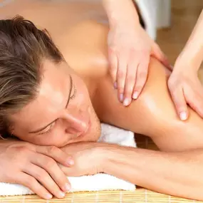Bild von Hot Stone Massage