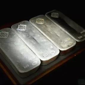 4 Jm 100 oz silver Bars