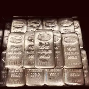 Lot of 10 oz Silver Italpreziosi Bars.