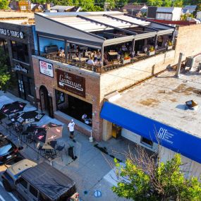 Local rooftop bar and grill in Chicago