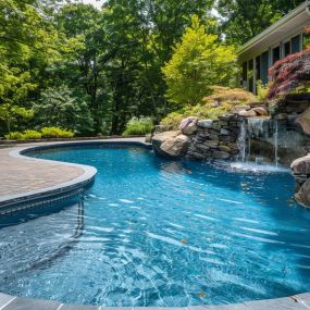 Build and remodel swimming pools
