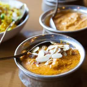 Are you looking for healthy vegetarian food that’s also hearty and delicious? Taj Mahal is a popular vegetarian restaurant and one of the best gluten free restaurants in the region.