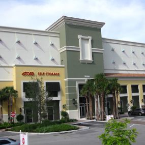 Self Storage Facility in Palm Beach Gardens, FL