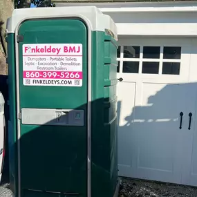 Bild von Finkeldey BMJ - Dumpster & Portable Toilet