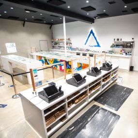 Bild von Catalyst Cannabis Dispensary Long Beach Cherry