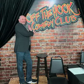 Bild von Off The Hook Comedy Club