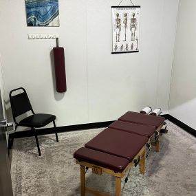 expert chiropractic care for back, neck, jaw, and arm pain with Straight Up Chiropractic in St. George. Visit our website: https://straightupchiropractic.org/