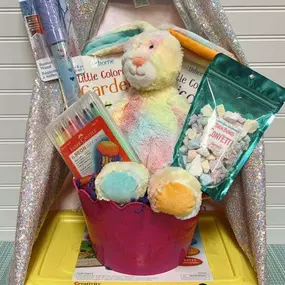 There’s ❄️snow-time❄️ like the present to order your Custom Easter Basket(s)! ????????????

Our made-to-order gift baskets are carefully curated, by your very own Personal Easter Bunny, based on the interests of each kiddo & your budget!