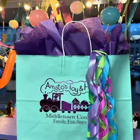 Hellooo July & helloooo to our ✨BRAND NEW✨ gift bags that are making their debut this week!!! ????????????????️????????????