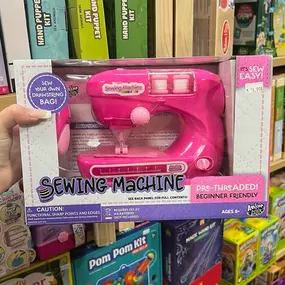 This sewing machine is so cool! With this kit you can learn how to sew a drawstring bag!