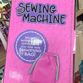 This sewing machine is so cool! With this kit you can learn how to sew a drawstring bag!